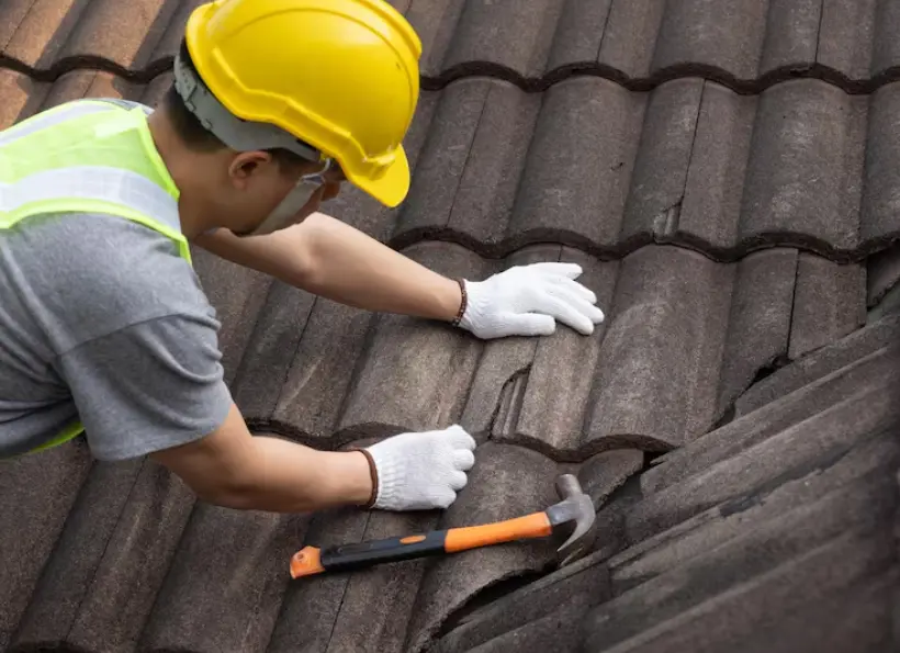 Residential siding repair services in Port Saint Lucie